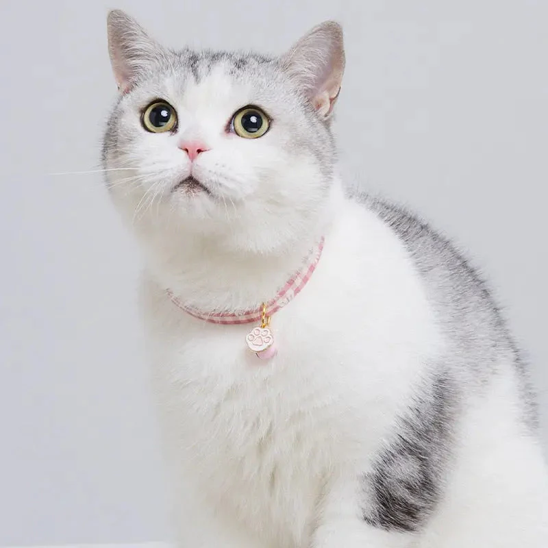 Collier Pastel Vichy Rose avec Pendentif Patte Doré